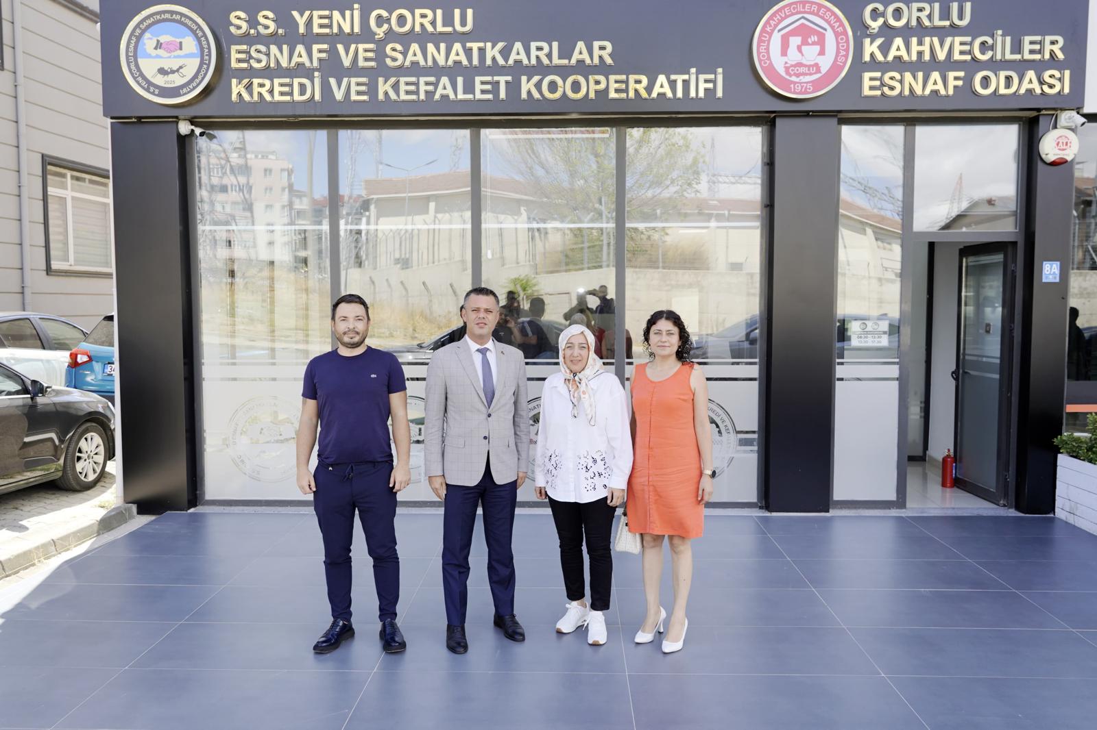 Bakan Sarkurt`tan Yeni orlu Esnaf ve Sanatkrlar Kredi ve Kefalet Kooperatifi`ne Ziyaret