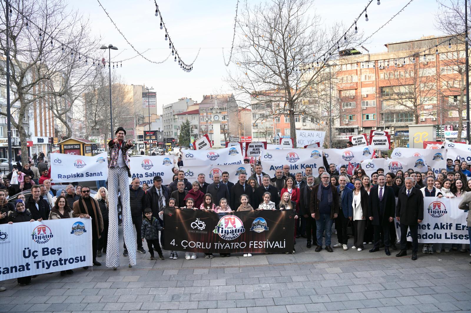 4. �orlu Tiyatro Festivali Co�kuyla Ba�lad�