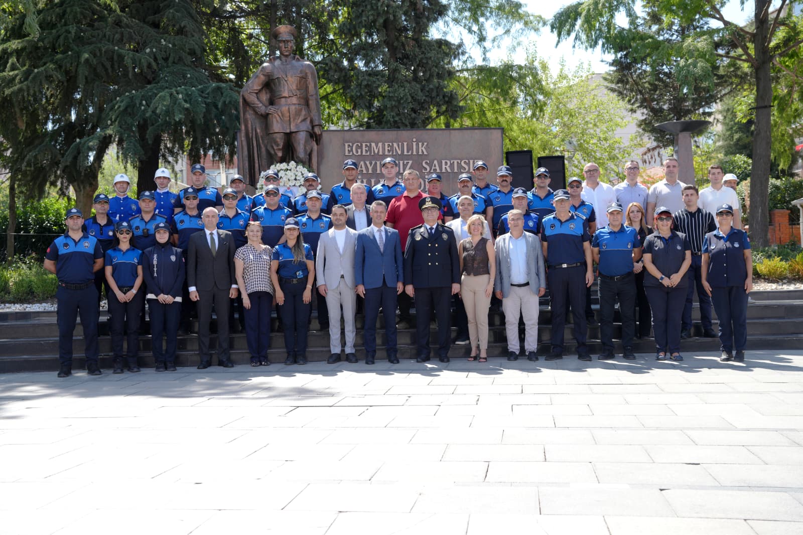 Zab�ta Te�kilat�n�n Kurulu�unun 200. Y�l� Kutland�