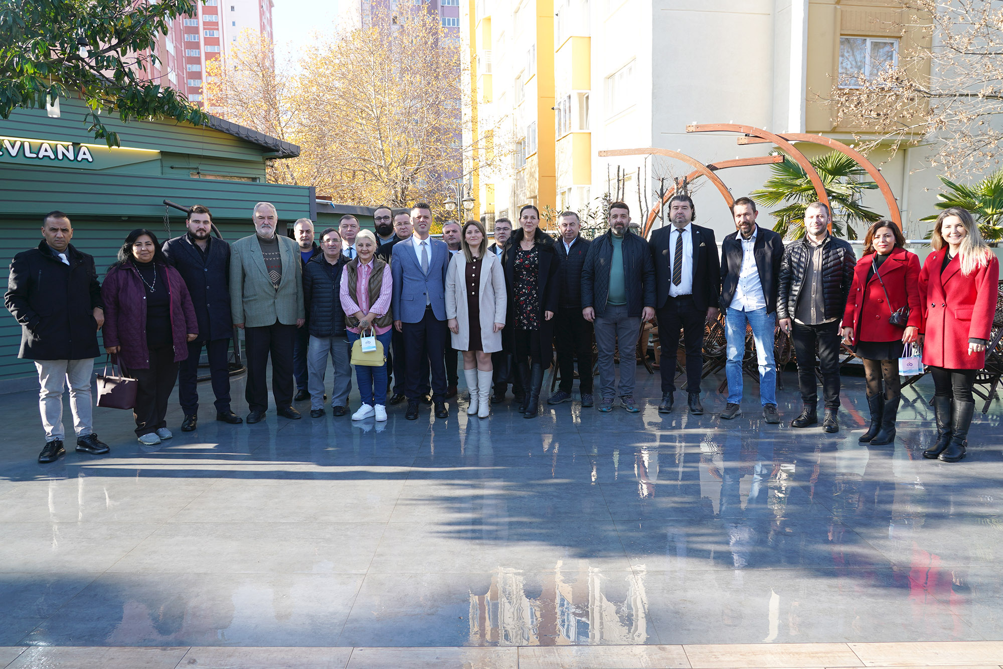 Bakan Sarkurt, Basn Mensuplaryla Bulutu