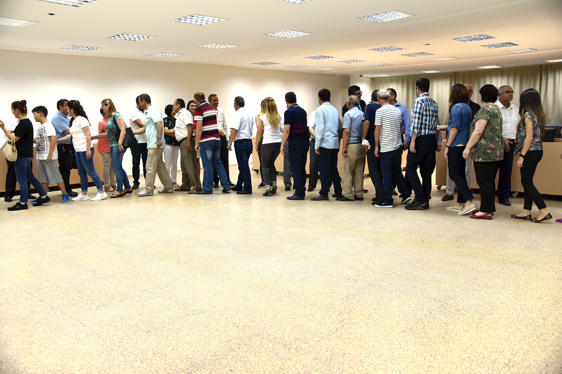 Ba�kan Baysan ve �st Y�netim Personel �le Bayramla�t�