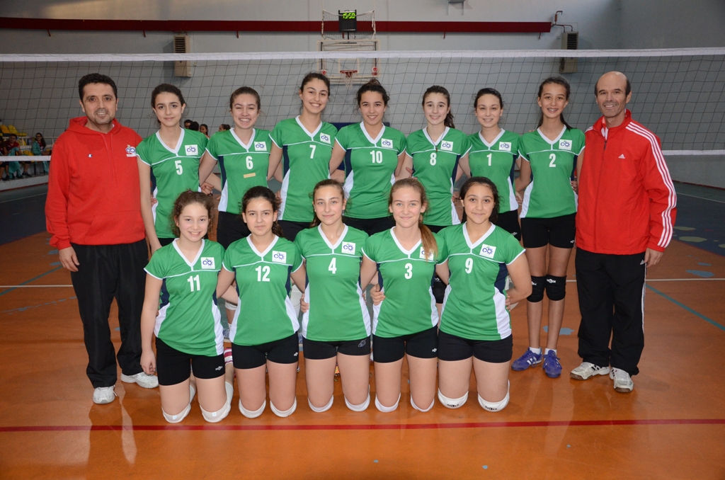 Kk Kzlar Voleybol Takmmz Namalup Devam Ediyor