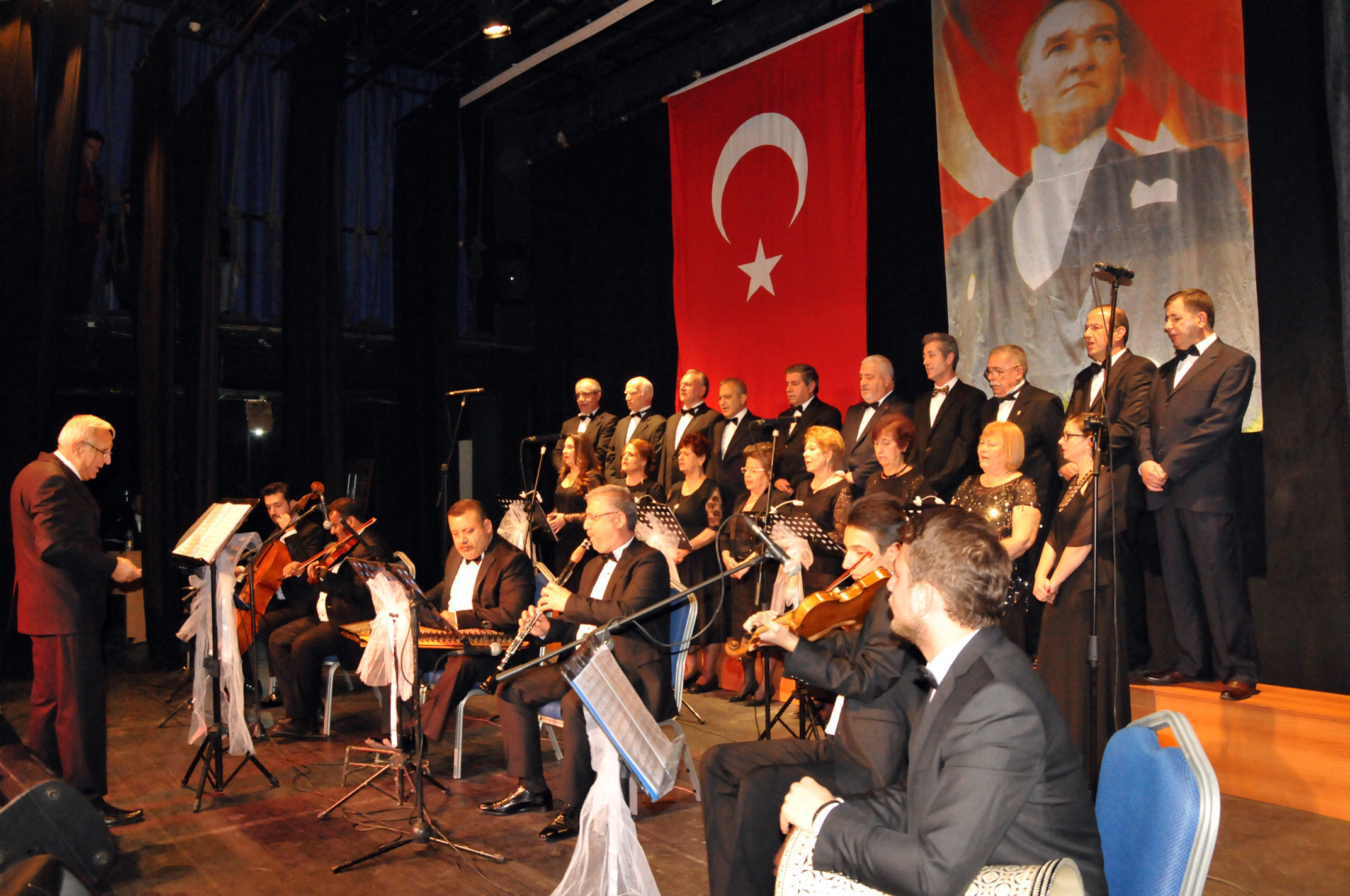 Atatrkn Sevdii arklar ve Rumeli Trkleri Gecesi Dzenlendi