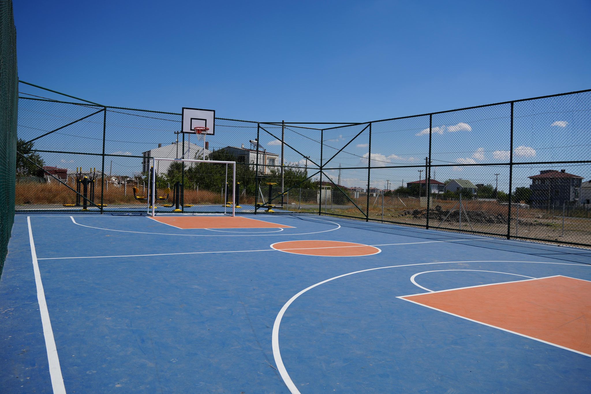 Havuzlar Mahallesinde Yeni Yol ve Park almalar Hzla lerliyor