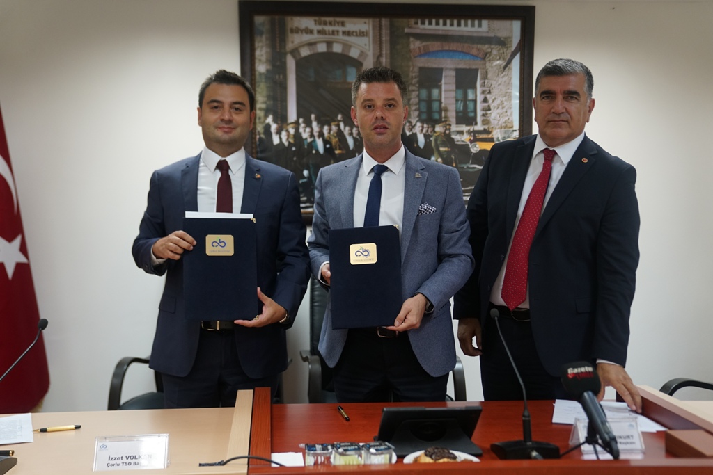 Çorlu Belediyesi ile ÇTSO Ortak Hizmet Projesi Protokolü İmzaladı
