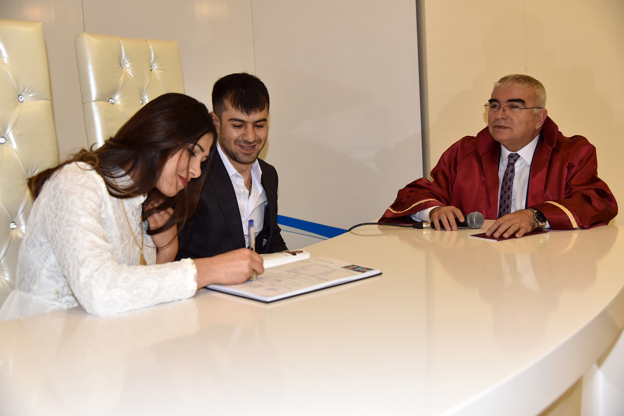 Sevgililer G�n��nde 18 �iftin Nikah� K�y�ld�