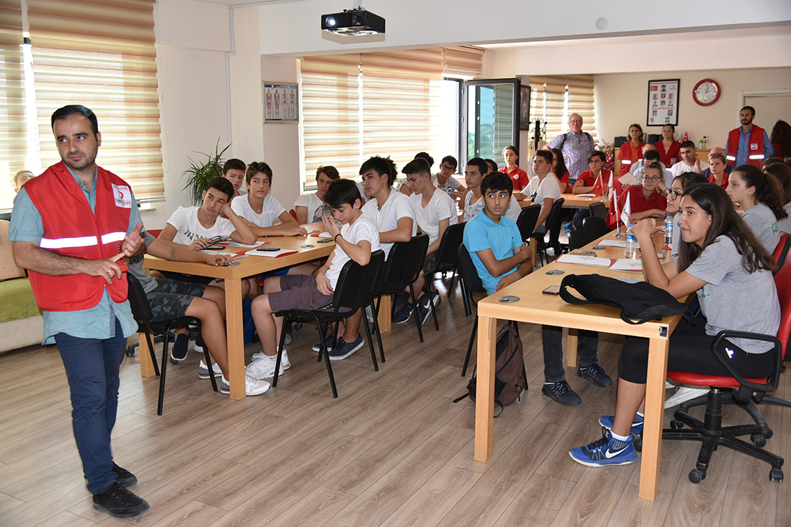 �BSK Sporcular�na �lk Yard�m E�itimi Verildi