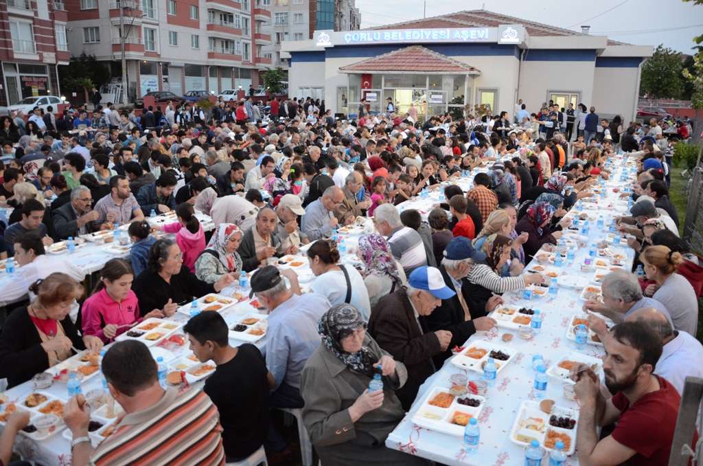 orlu Belediyesi ftar Yemekleri Balyor