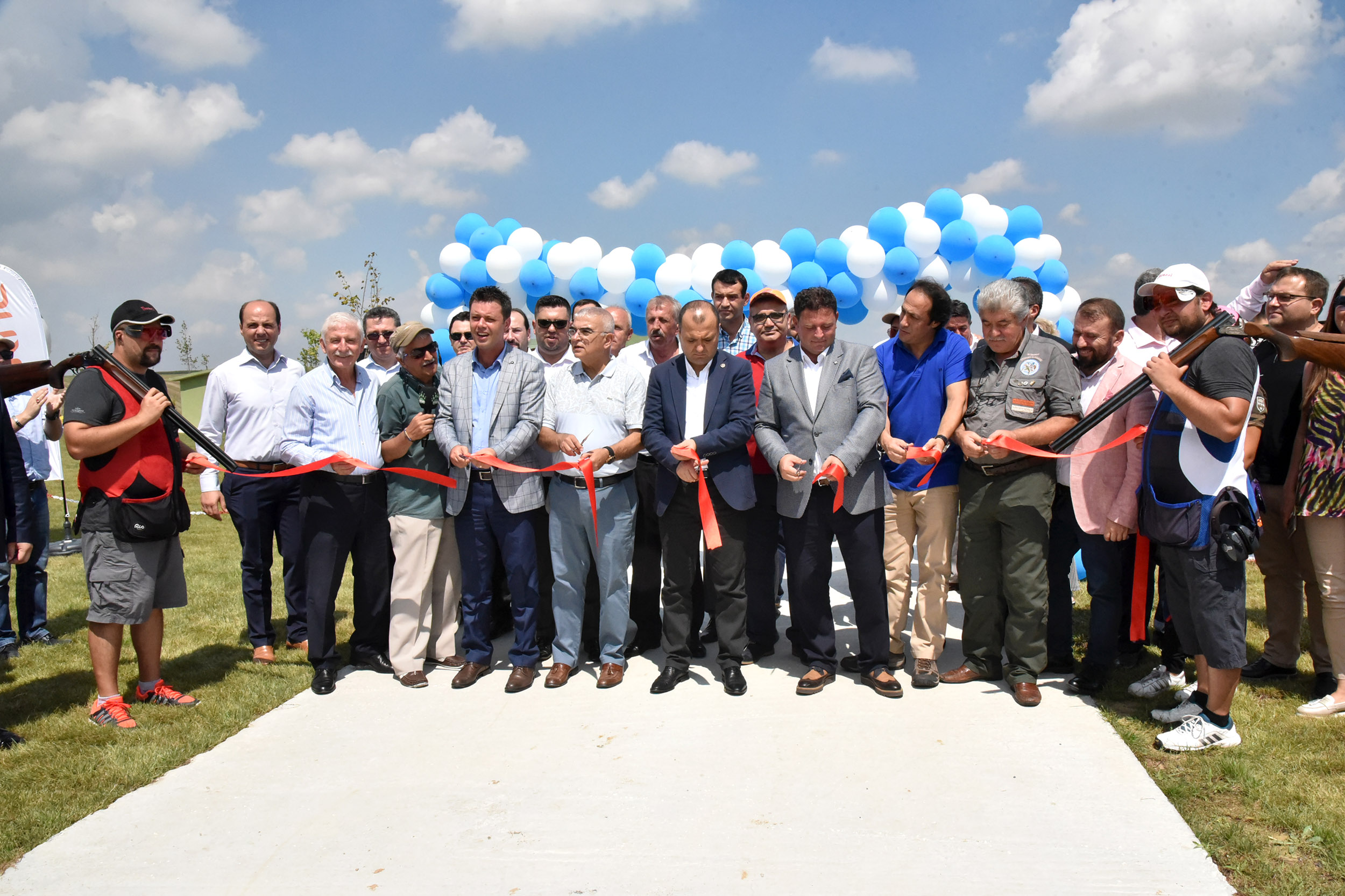 Trap ve Skeet At Poligonu Trenle Hizmete Girdi