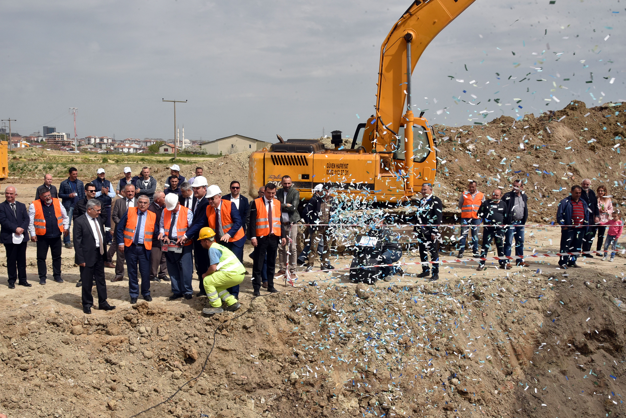 Dutluk Dere�de Temel Atma T�reni Ger�ekle�ti