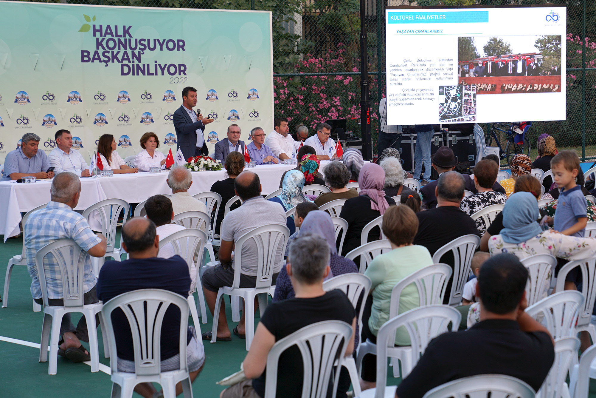 Bakan Sarkurt Kazmiye Mahallesi Sakinleriyle Bulutu