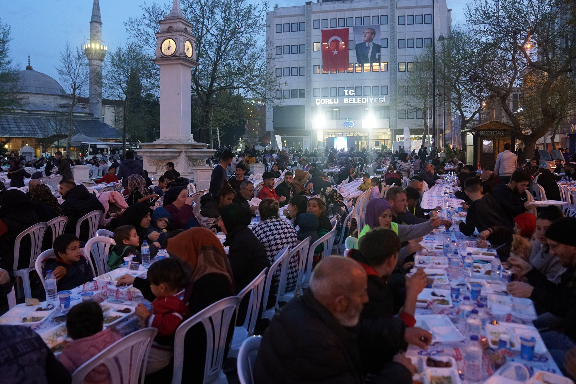 Ramazan Aynn Son ftarnda Orular Birlikte Ald