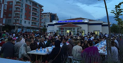 orlu Belediyesi Aevinde lk ftar Heyecan