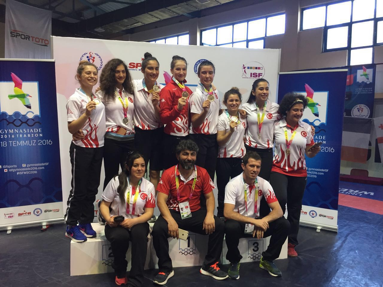 Milli Sporcumuz Aynur Erge Dnya ampiyonu Oldu