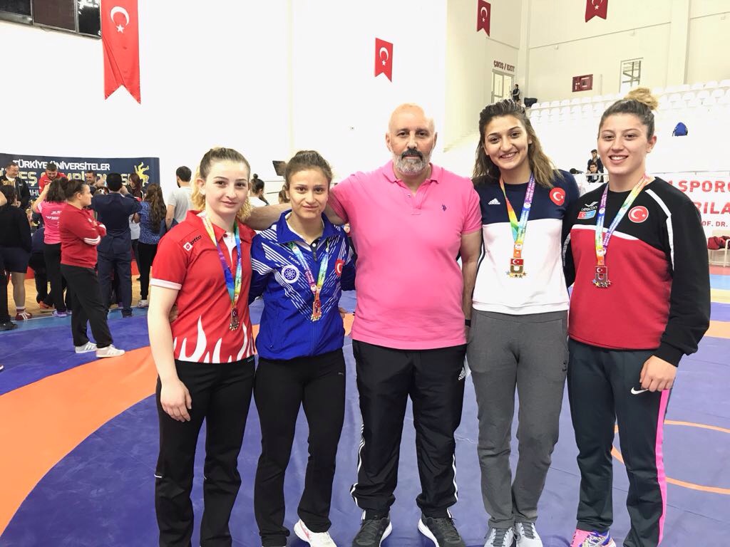 Greilerimiz Madalyaya Doymuyor