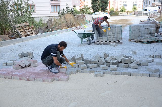Kaldrm ve Kilit Ta almalar Sryor