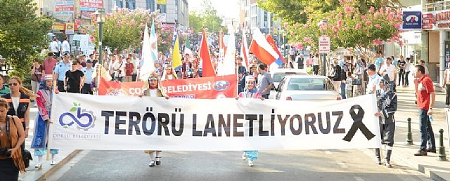 Festival Al Korteji Gerekletirildi