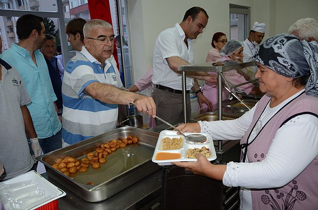 Milletvekili Emre Kprl Aevinde ftara Katld