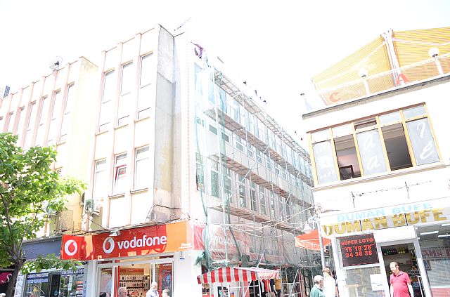 LAVE  MERKEZNDE DI CEPHE YENLENYOR