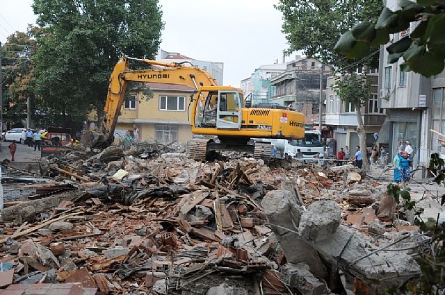 Balk Pazarnda Otopark Yapm in almalara Baland