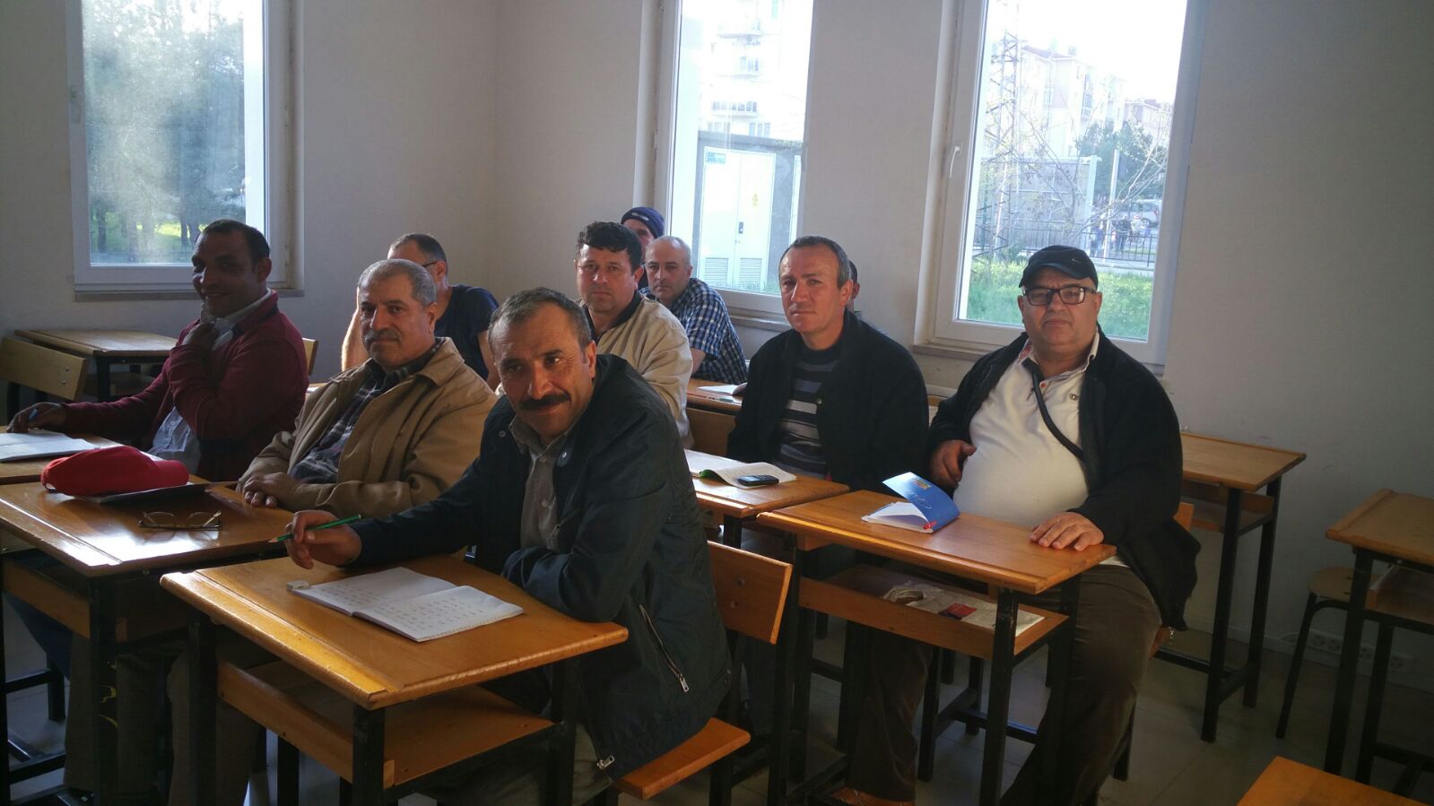 Temizlik ���ilerine Okuma Yazma Kursu Veriliyor