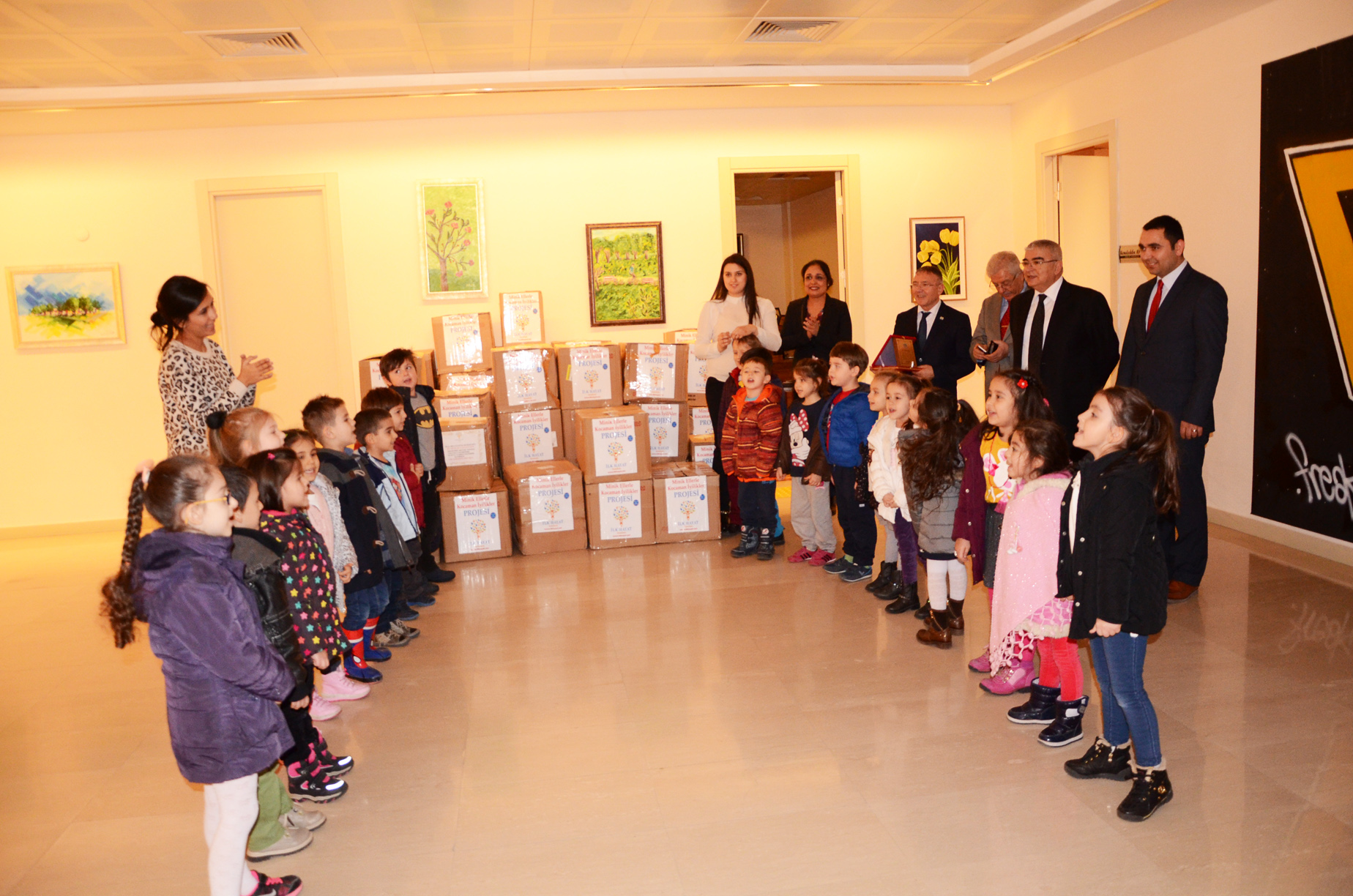 Minik Ellerden Kocaman yilik