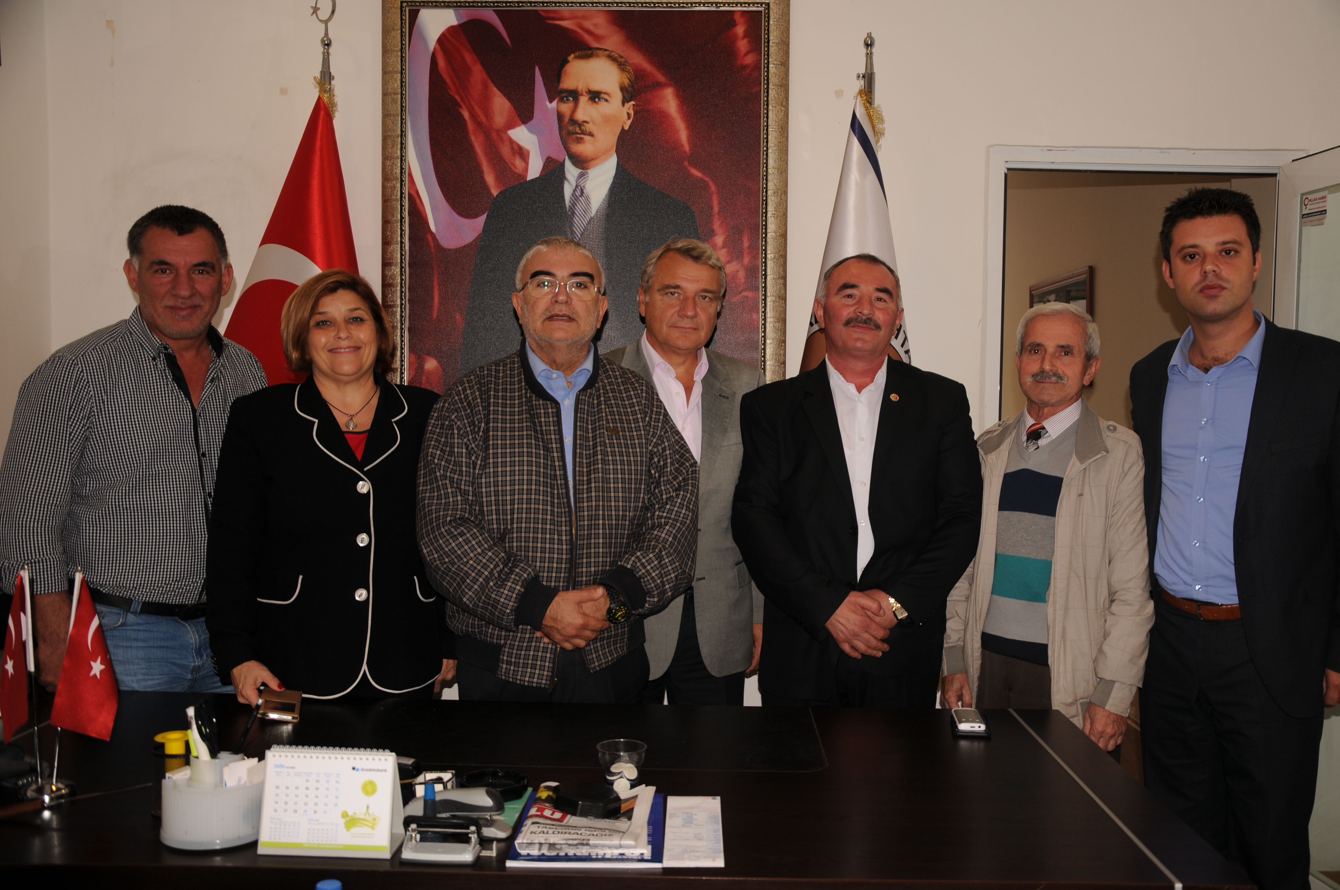 Bakan Baysan Muhtarlar Derneini Ziyaret Etti