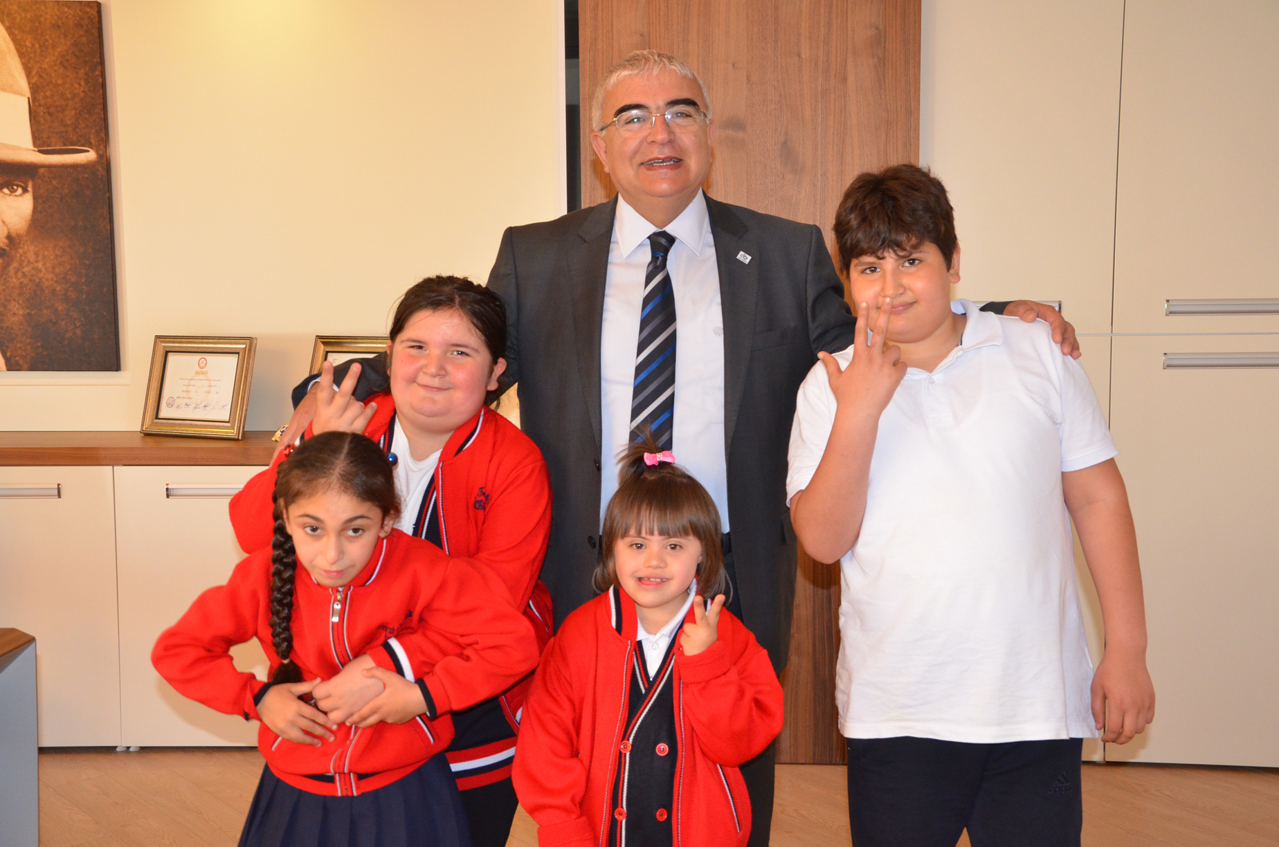 rencilerden Bakan Baysana Ziyaret