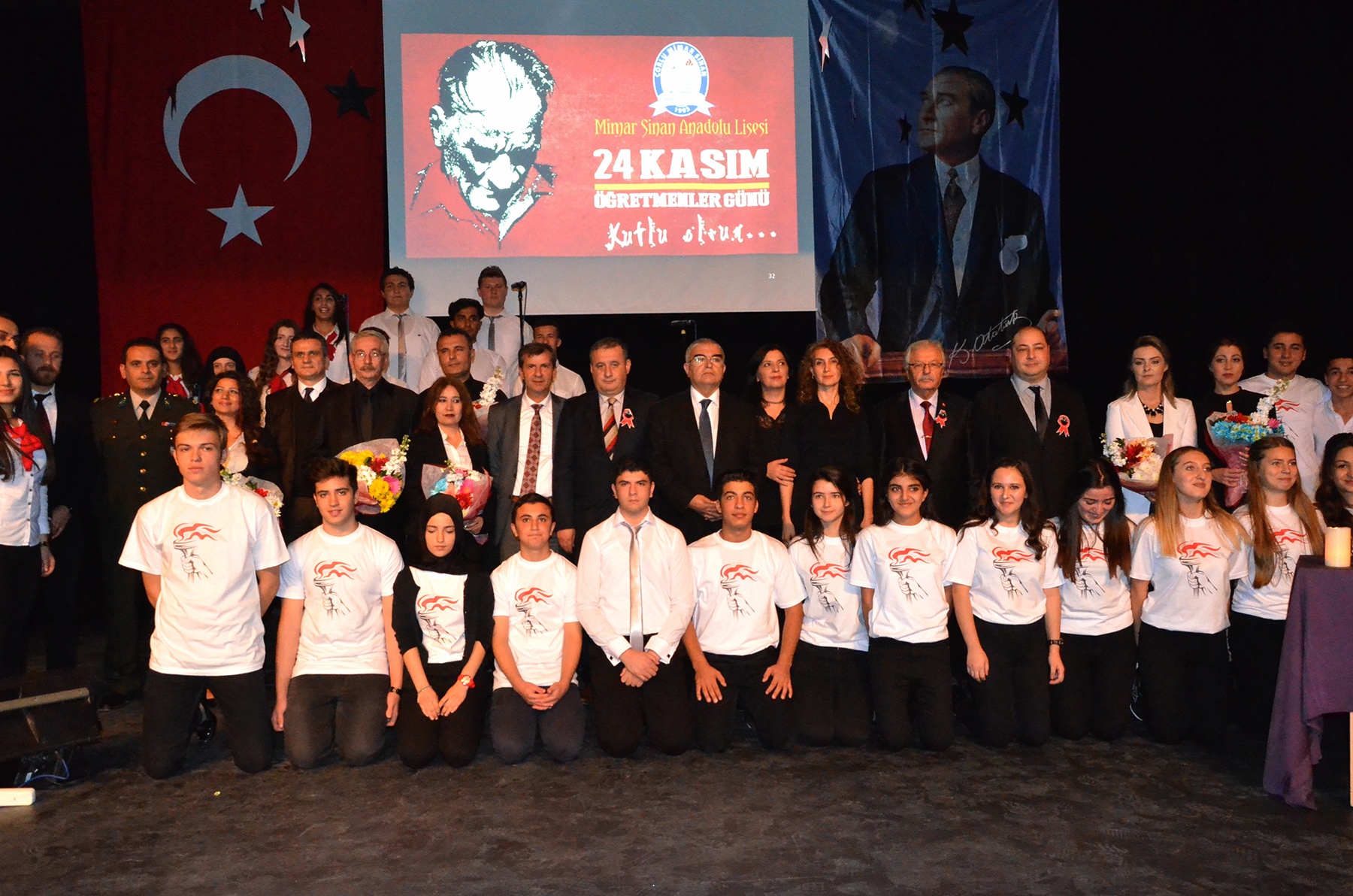 ��retmenler G�n� T�renlerle Kutland�