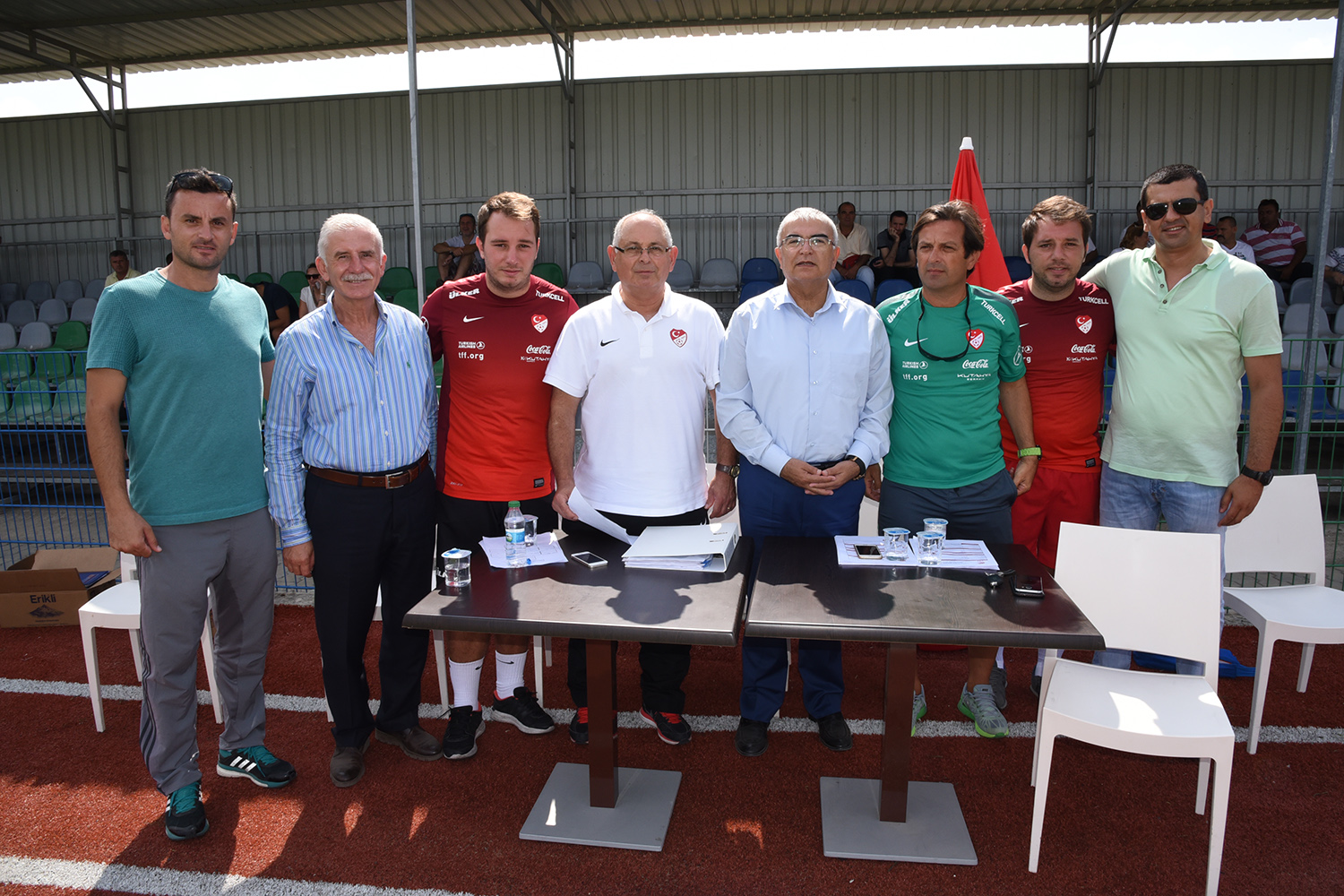 Gelecein Milli Takm Futbolcular orluda Seiliyor