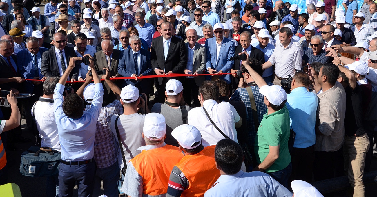 Kumyol Caddesinde Temel Atld