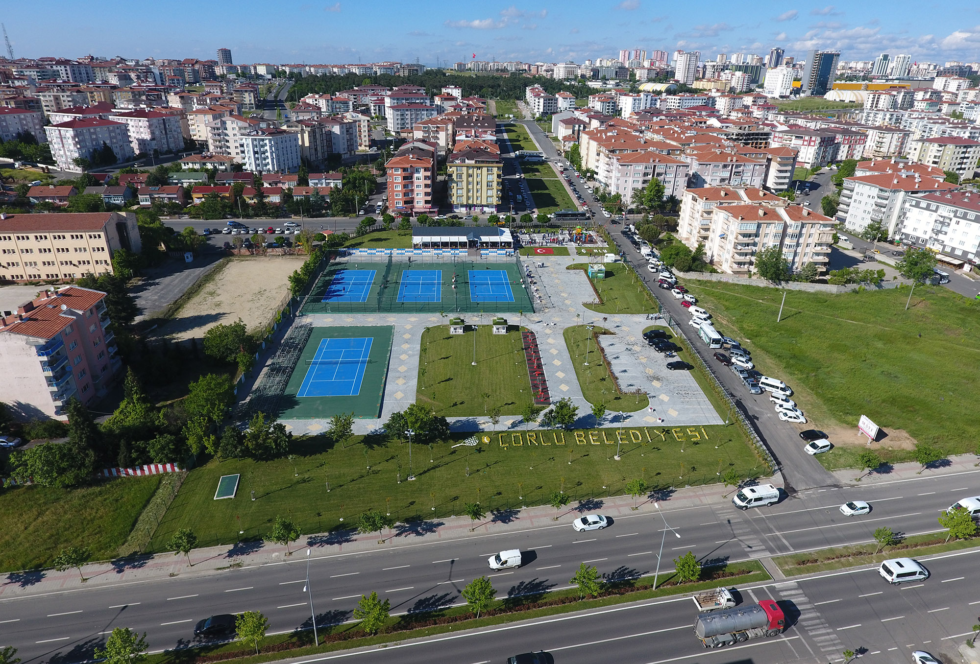 Tenis Kompleksi ve Tenis Kafe Ald