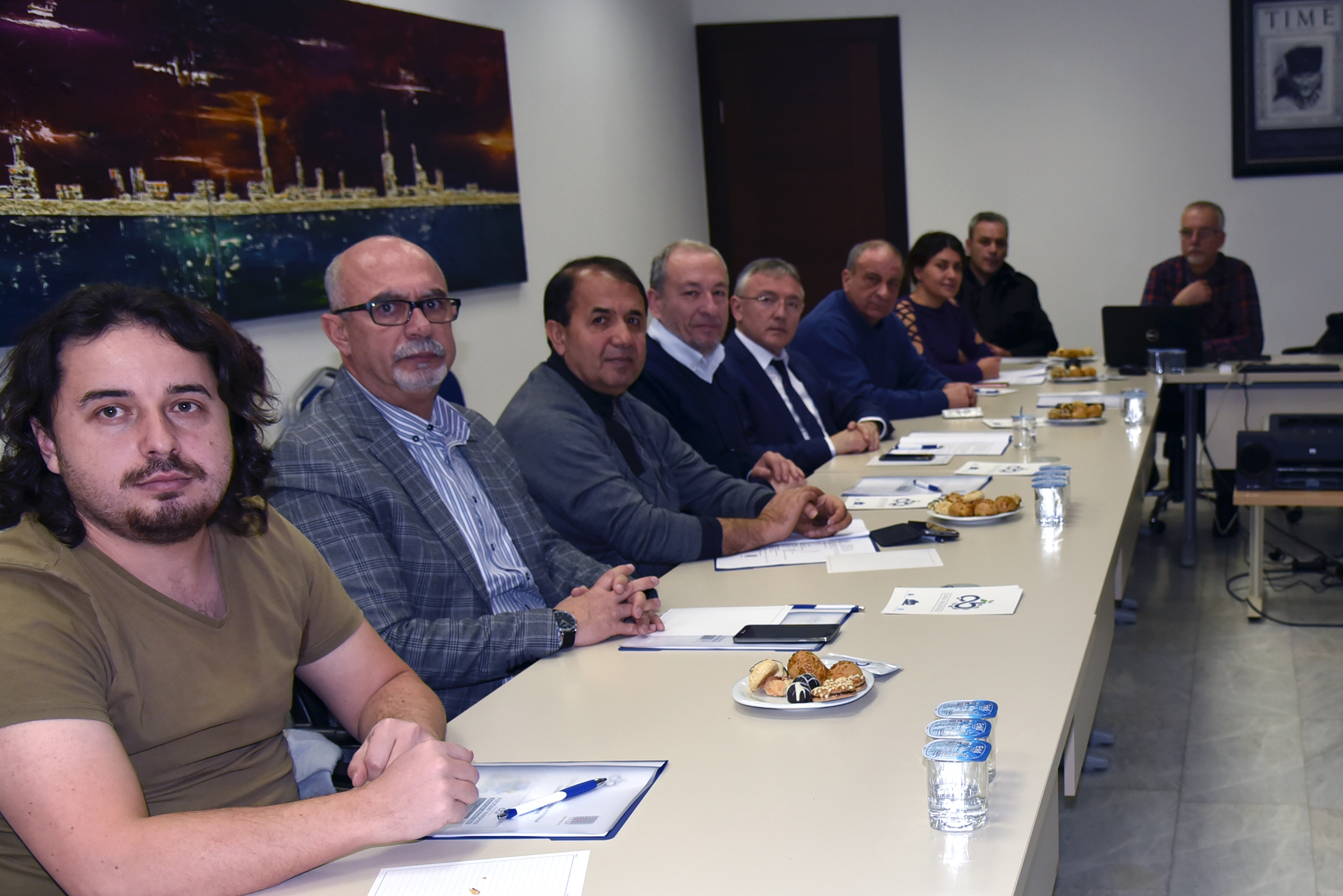 Fotoraf Yarmasnda Jri Deerlendirmelerine Balad